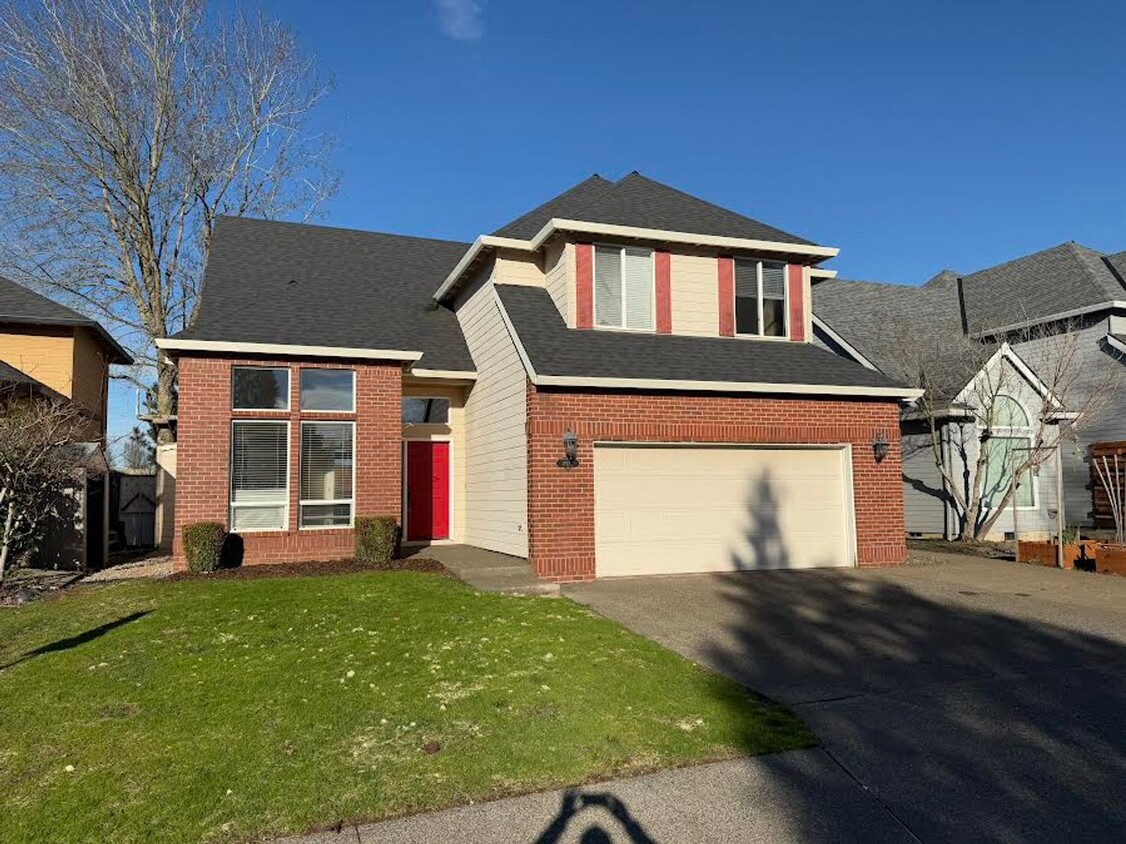 Primary Photo - Beautifully Updated Tigard Home