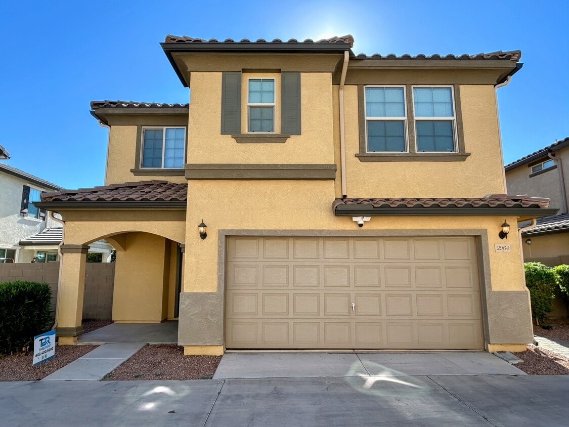 Foto principal - 2964 S Washington St