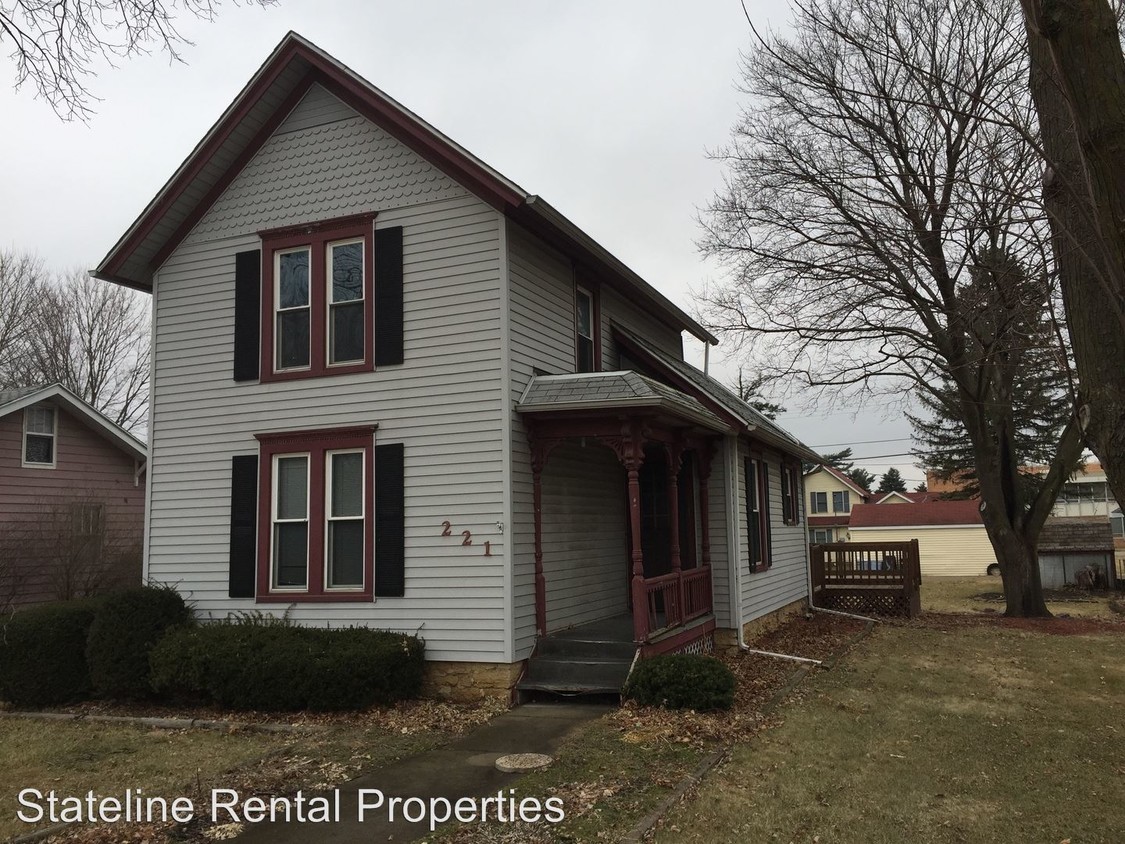 Primary Photo - 221 W Roosevelt Rd