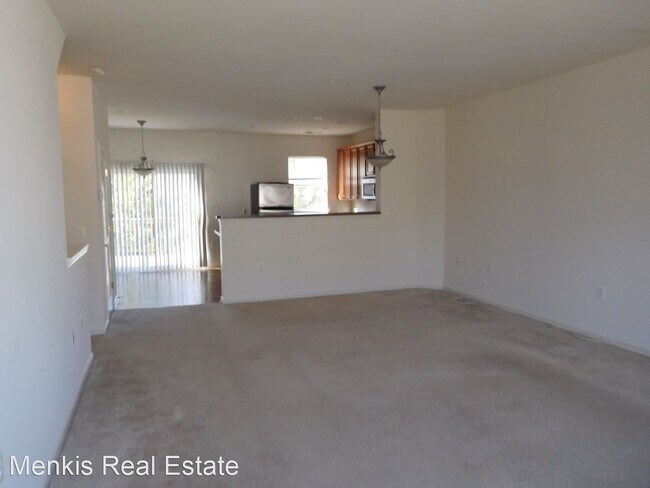 Building Photo - 3 br, 3 bath House - 107 Moore Drive