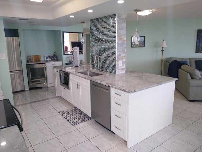 Building Photo - 2400 S Ocean Dr