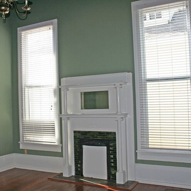 Building Photo - 319 S Brundidge St