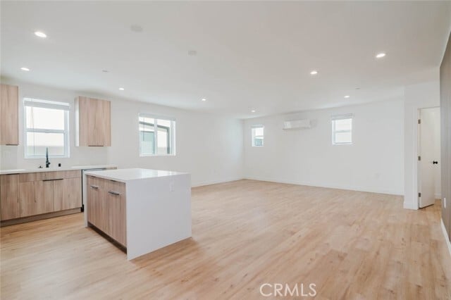 Building Photo - 5654 Cartwright Ave