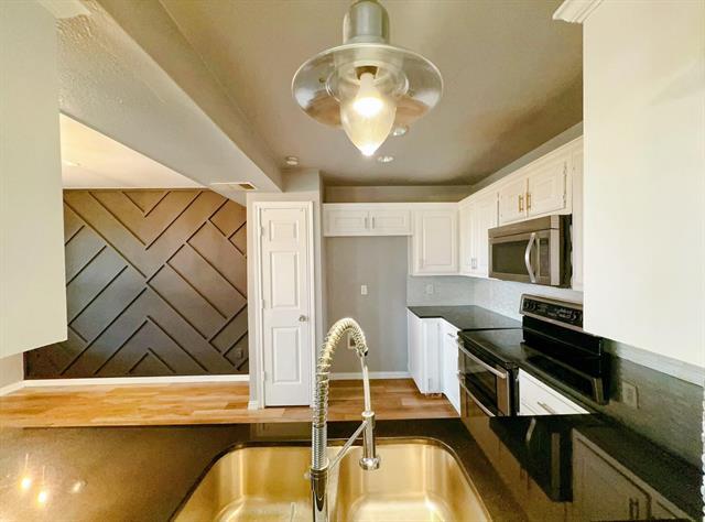 Building Photo - 1365 Mimosa Ln