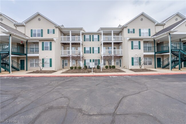 Building Photo - 29844 Lenox Dr