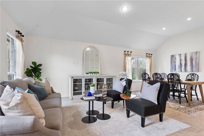 Foto del edificio - Great 4-Bedroom Home in Avery Ranch for Rent