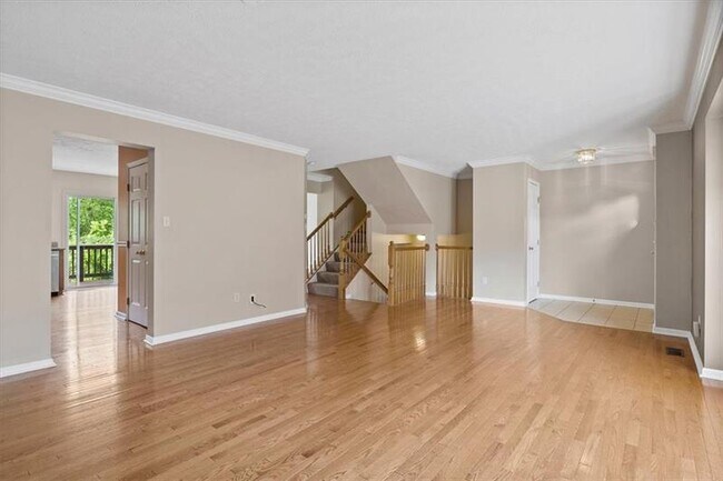 Foto del edificio - 6330 Oyster Bay Ct