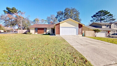 Building Photo - 12957 S Treeway Ct