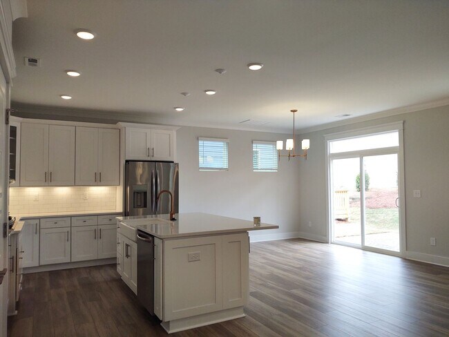Building Photo - Beautiful Home located in the McKee Grove ...