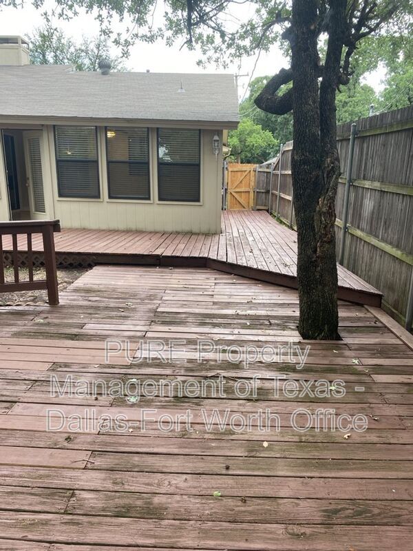 Foto del edificio - 4707 Burning Springs Dr