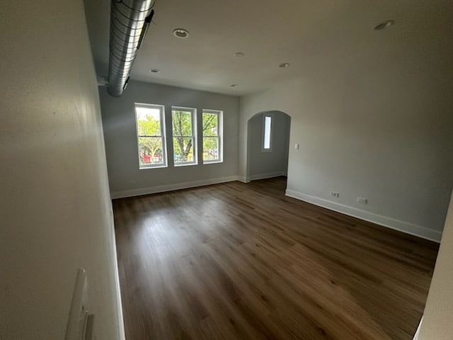 Building Photo - 5504 N Kimball Ave
