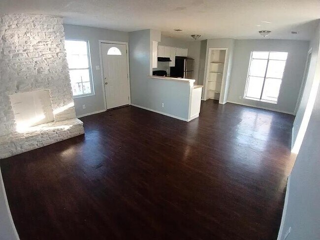 Foto del edificio - 10100 Brownie Dr