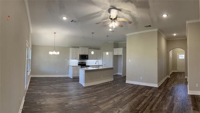 Foto del edificio - 704 Tippit Ln