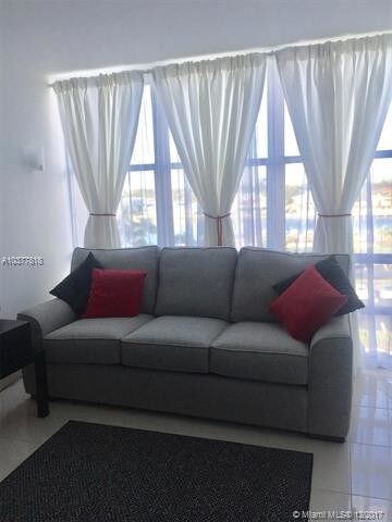 Foto del edificio - 2049 S Ocean Dr