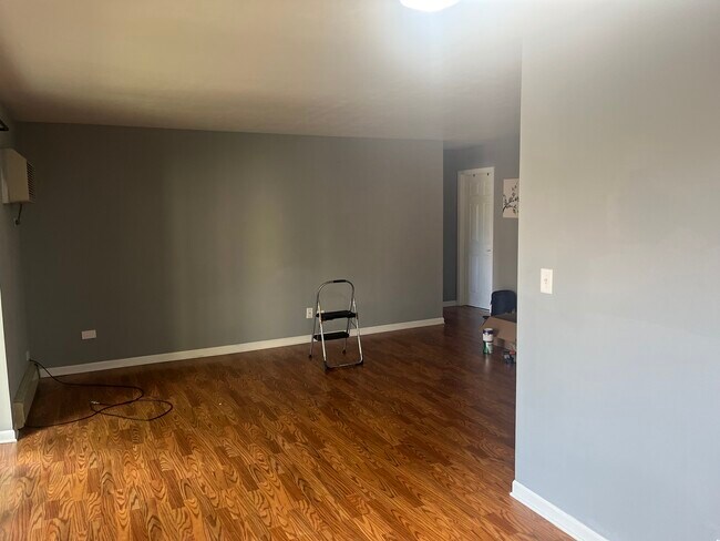 Foto del edificio - 6670 S Brainard Ave