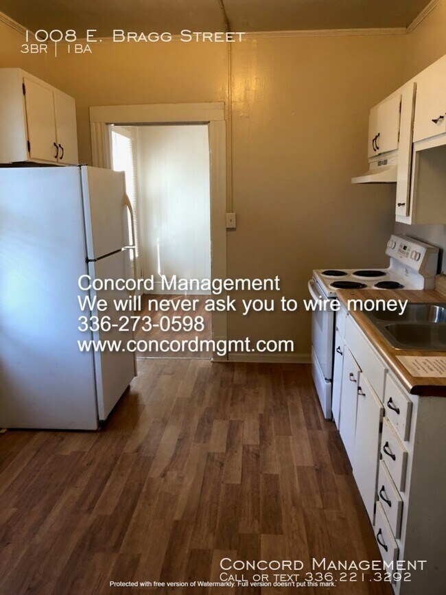 Foto del edificio - 1008 E Bragg St