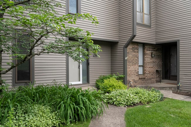 Foto del edificio - 950 Lost Valley Ct