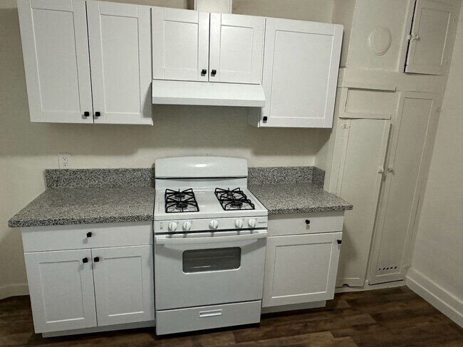 Foto del edificio - 680 E Ventura Ave