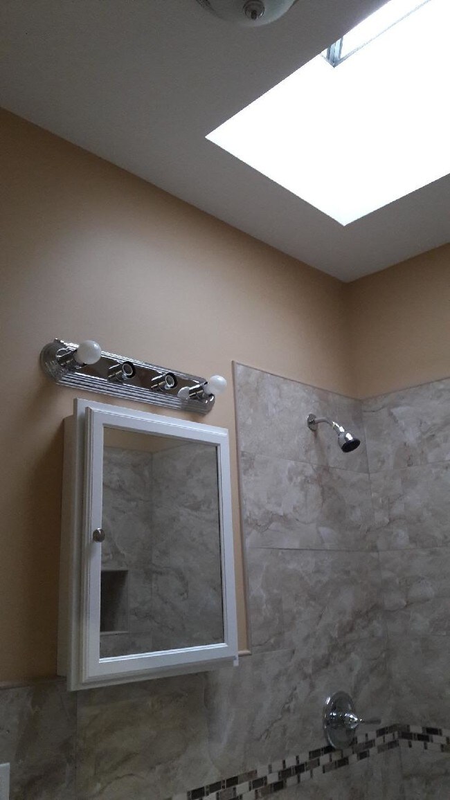 Building Photo - 12111 14th Ave