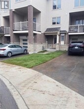 Building Photo - 22 Ambereen Pl