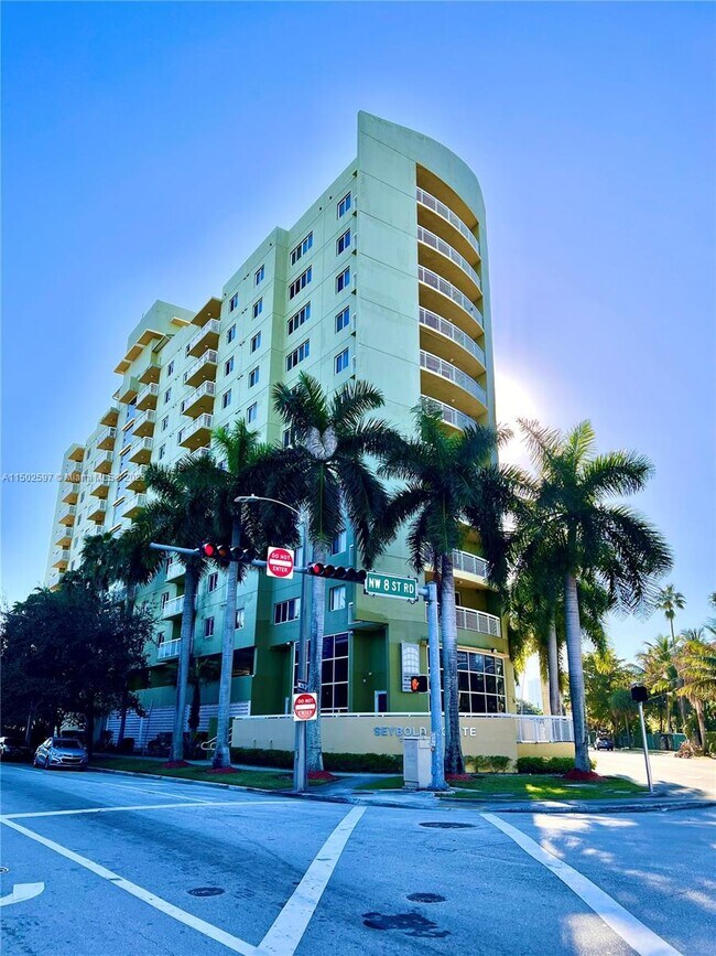 Foto del edificio - 816 NW 11th St