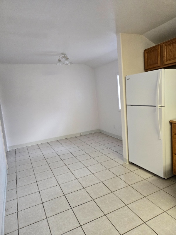 Building Photo - 109 N Kimball Ave