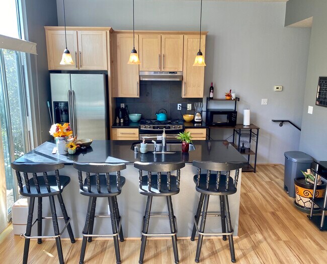 Foto del edificio - 857 Silver Ave SW
