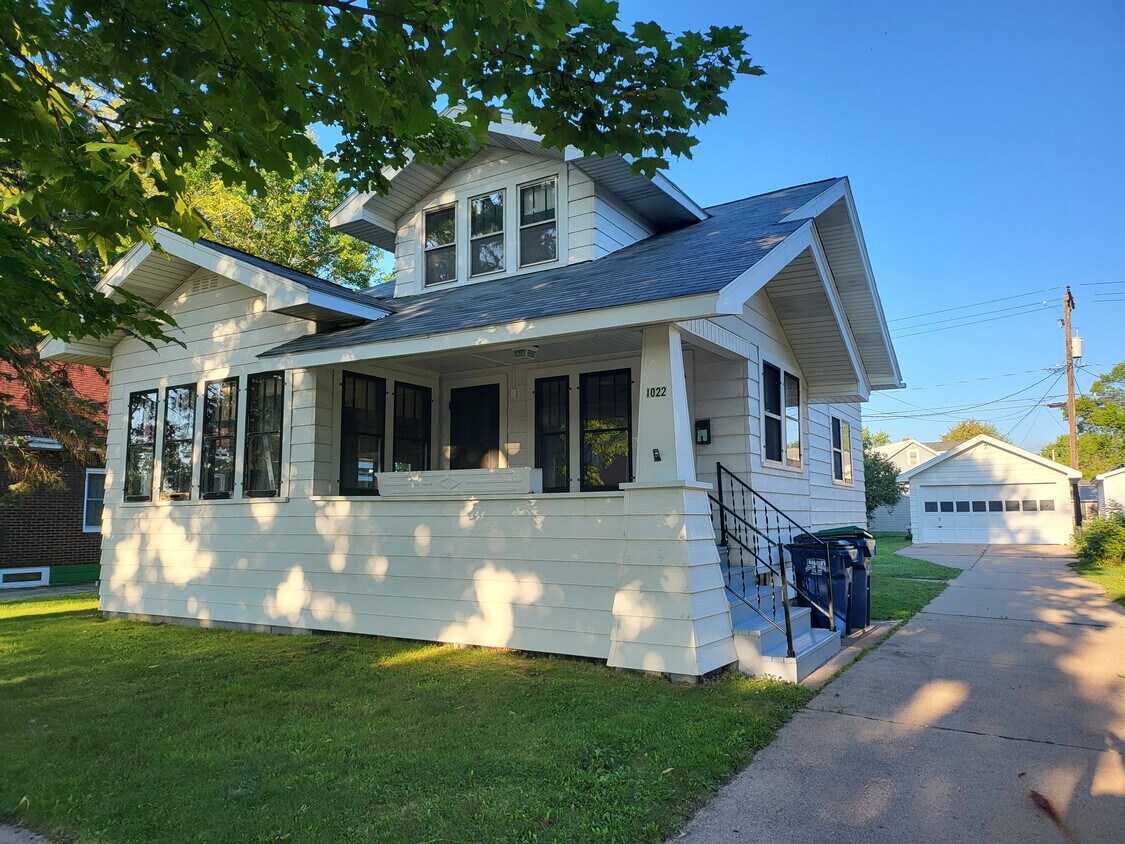 Foto principal - 1022 S 8th Ave