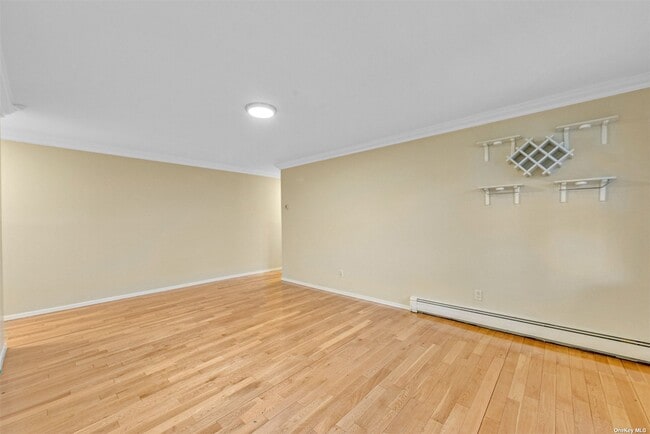 Building Photo - 9 A Hemlock Dr