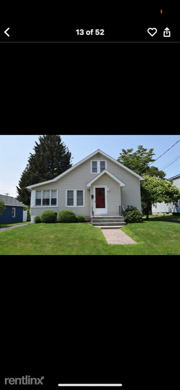 Foto del edificio - 3 br, 2 bath House - 2 Maple Ave