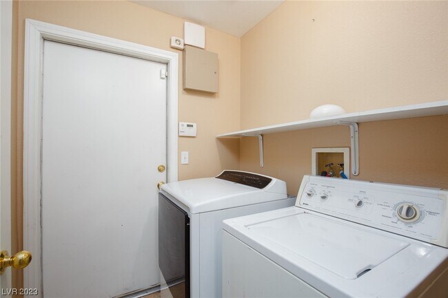 Building Photo - 4720 Sparta Way