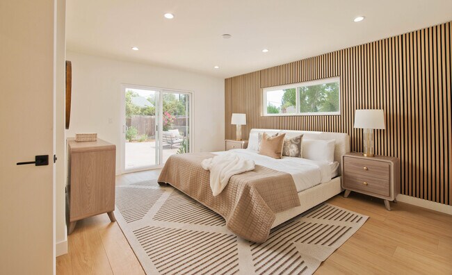 Foto del edificio - 22330 Mobile St