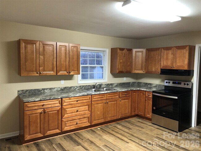 Foto del edificio - 3714 NC-27