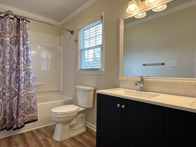 Photo - 328 Brookside Ct House