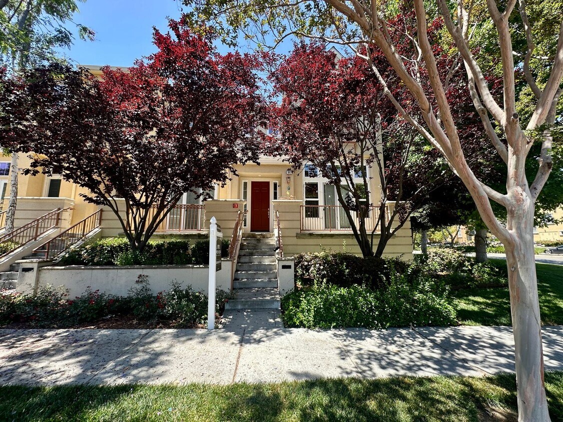 Primary Photo - PARKSIDE LUXURY LIVING! CORNER UNIT | MANY...