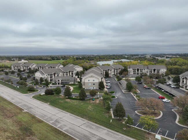 Exterior 3D - Chisholm Lake Apartments