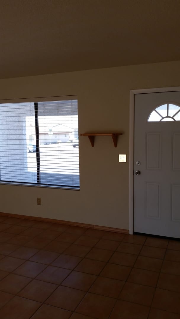 Foto del edificio - 3 Bedroom Home, Central Location