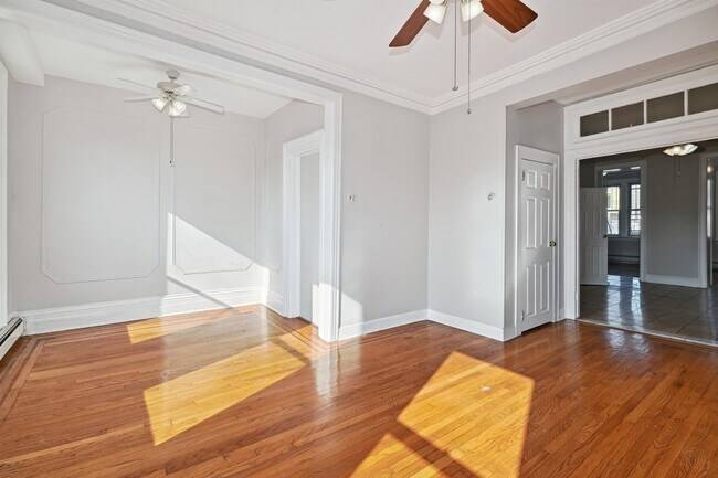 Building Photo - 282 4th St