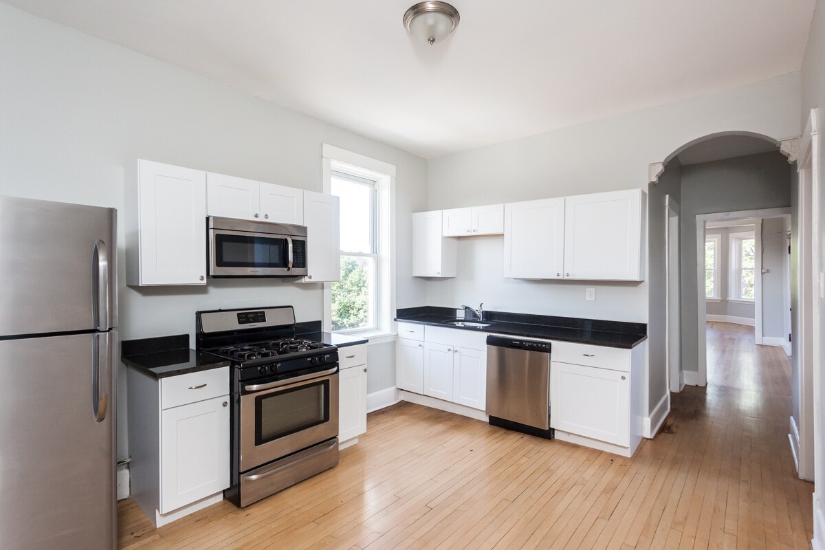 Foto principal - 901 N Mozart St