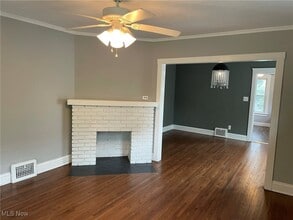 Building Photo - 2091 Carabel Ave