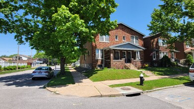 Building Photo - 5537 Holly Hills Ave