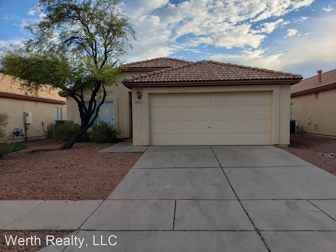 2215 W Silverbell Oasis Way Tucson Az 85745 House For Rent In Tucson Az Apartments Com