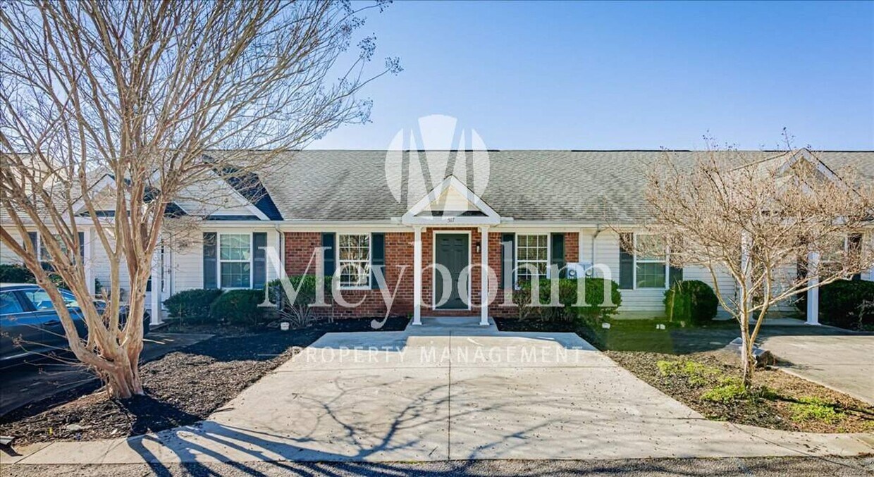 517 Edgecliff Lane Villages of Greenbrier House Rental in Evans, GA