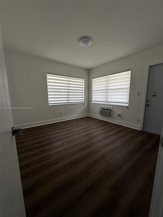 Foto del edificio - 2191 NE 167th St