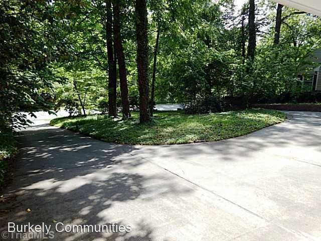Building Photo - 3 br, 2 bath House - 705 Dover Rd