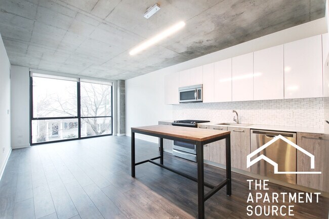 Foto del edificio - 1718 W Roscoe St