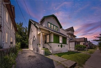 Building Photo - 97 Rohr St