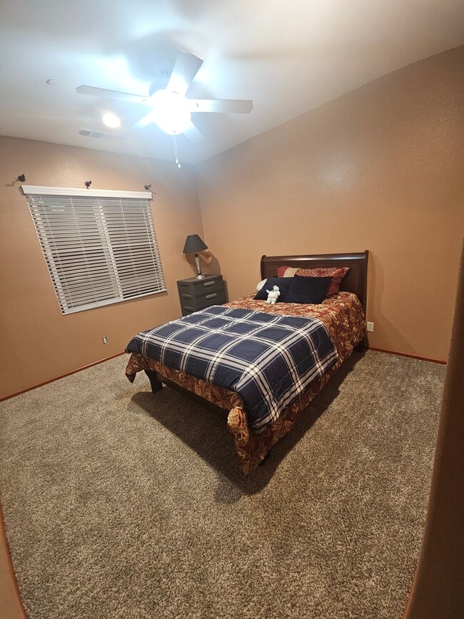 Foto del edificio - 12164 Dewar Dr