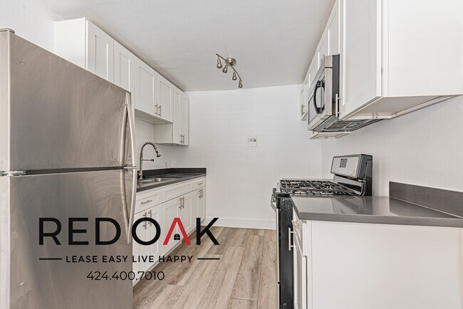 Foto del edificio - 2351 Warwick Ave