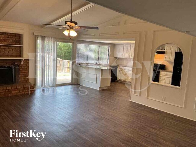 Foto del edificio - 3729 Dumas Trail